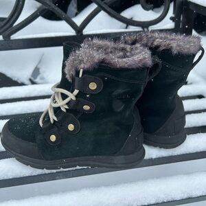 Women’s Black Winter Boots